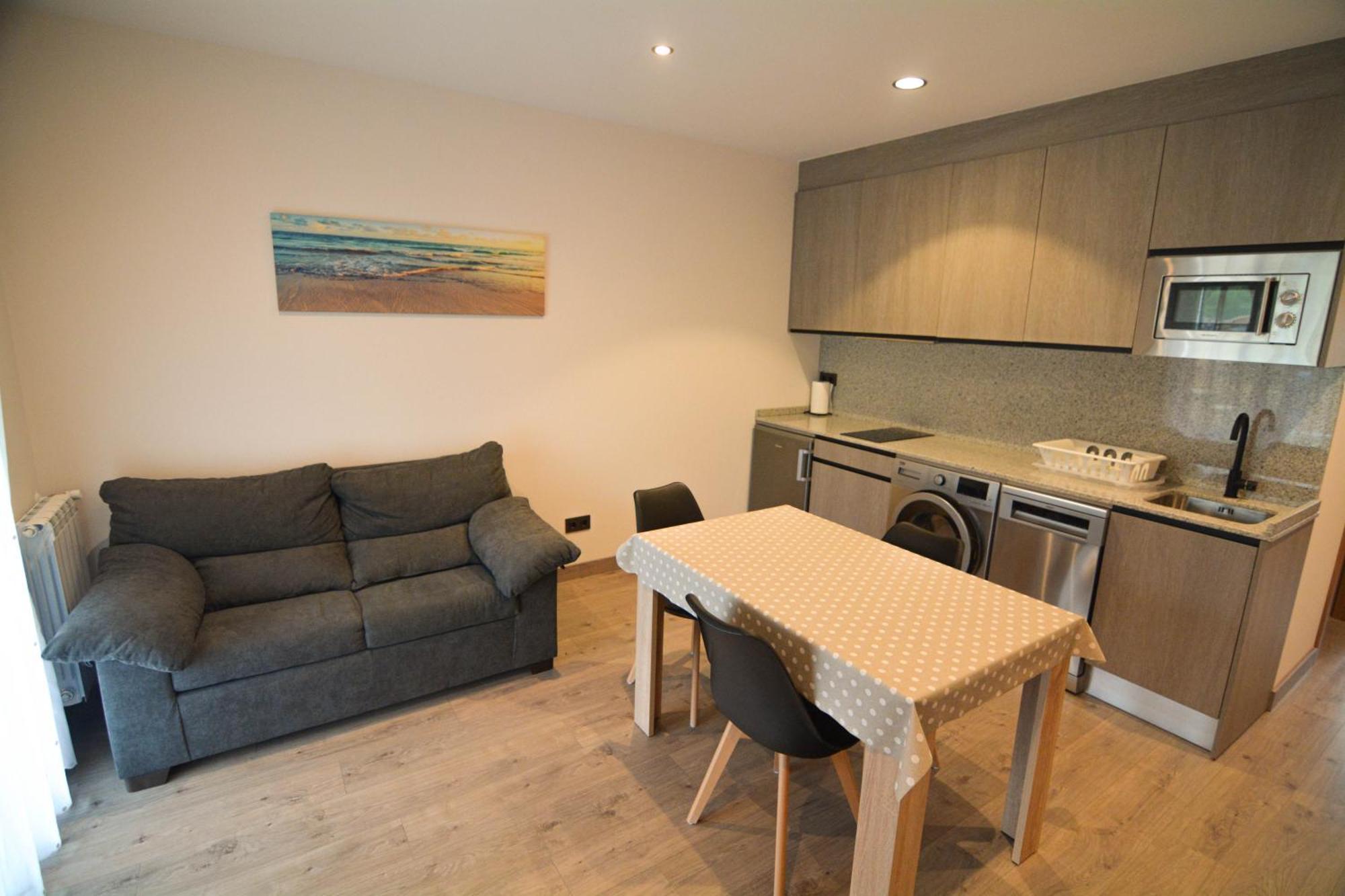 Apartamentos Fuente La Pipa Avín Esterno foto