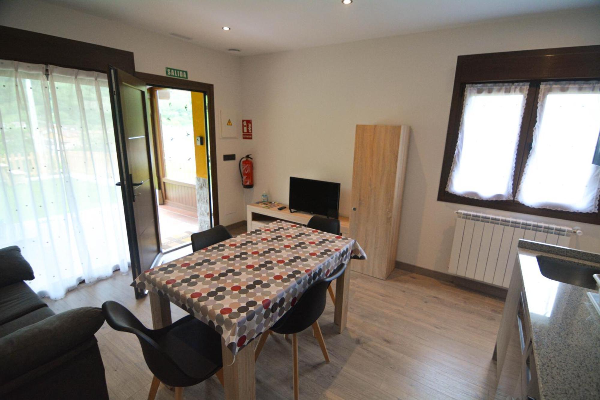 Apartamentos Fuente La Pipa Avín Esterno foto